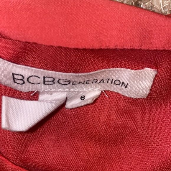 💖 ~Gorgeous Off The Shoulder Coral/Pink Dress! Size 6! Excellent Condition!~ 💖 - Picture 6 of 7